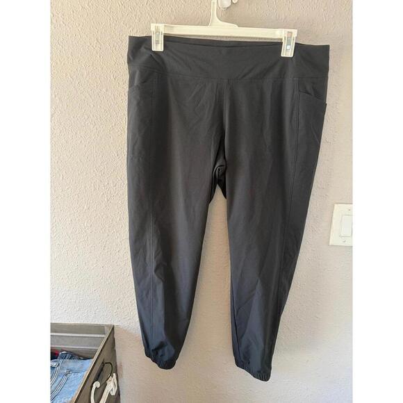 Kuhl Pants - Kuhl grey joggers size women's XL. Some wear